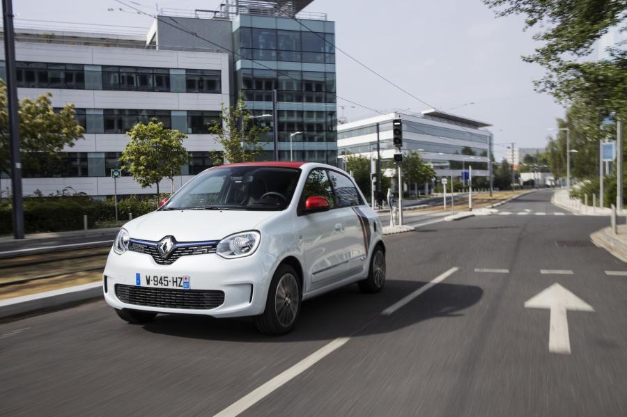  Renault Twingo le coq sportif 2019 года  (фото 11 из 28)